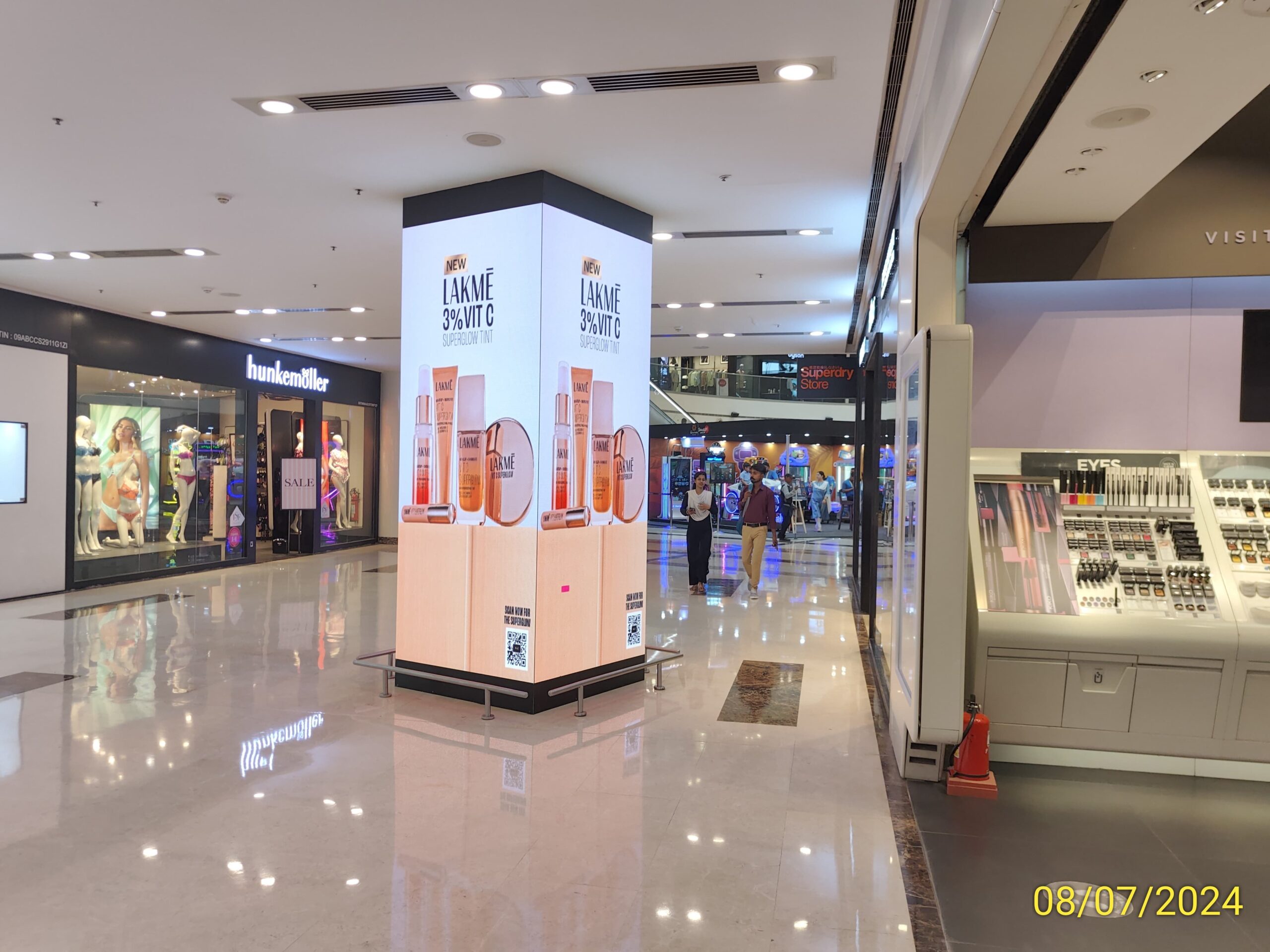 Diginet Dooh Campaign for Lakme's Beauty Legacy